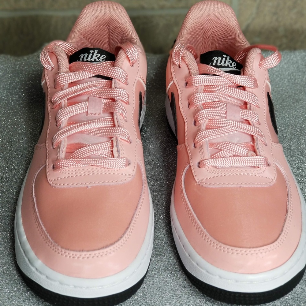 Nike Air Force 1 Low - Picture 3 of 6